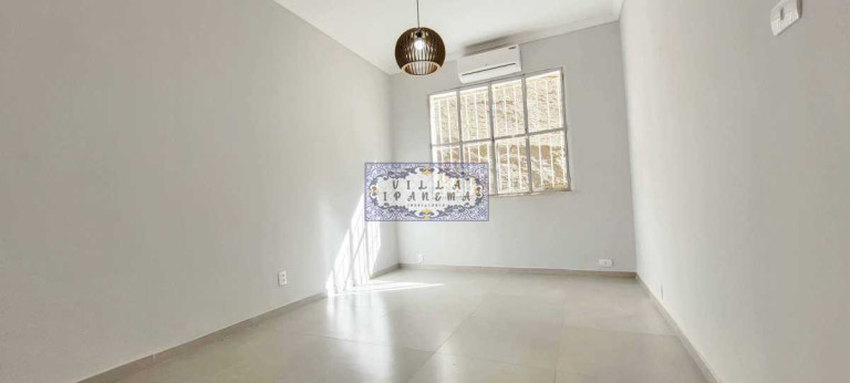 Imagem Apartamento com 3 Quartos à Venda, 124 m² em Leme - Rio De Janeiro Imagem Apartamento com 3 Quartos à Venda, 124 m² em Leme - Rio De Janeiro