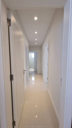 Imagem Apartamento com 4 Quartos à Venda, 144 m² em Centro - Balneário Camboriú Imagem Apartamento com 4 Quartos à Venda, 144 m² em Centro - Balneário Camboriú