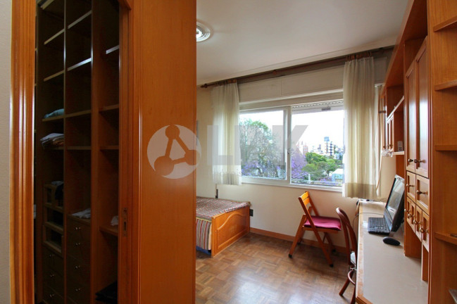 Imagem Apartamento com 4 Quartos à Venda, 214 m² em Menino Deus - Porto Alegre