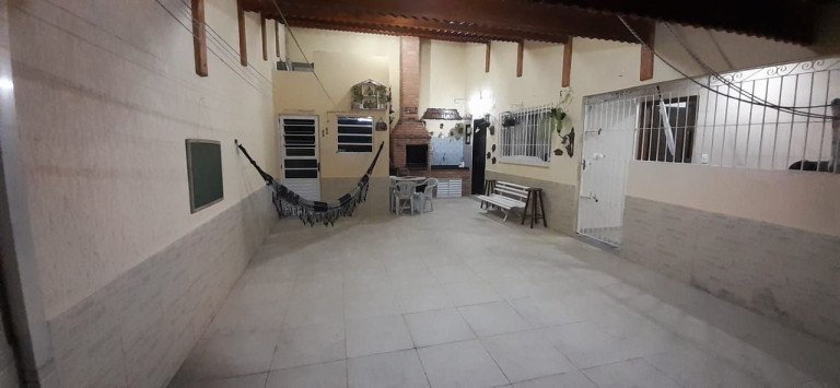 Imagem Casa com 2 Quartos à Venda, 127 m² em Caiçara - Praia Grande Imagem Casa com 2 Quartos à Venda, 127 m² em Caiçara - Praia Grande