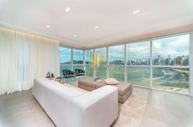 Imagem Apartamento com 4 Quartos à Venda, 283 m² em Centro - Balneário Camboriú Imagem Apartamento com 4 Quartos à Venda, 283 m² em Centro - Balneário Camboriú