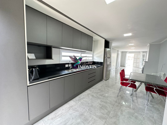 Imagem Casa com 3 Quartos à Venda, 360 m² em Centro - Tramandaí Imagem Casa com 3 Quartos à Venda, 360 m² em Centro - Tramandaí