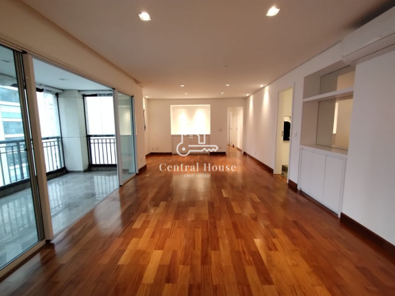 Apartamento com 3 Quartos para Alugar, 137 m² em Moema - São Paulo
