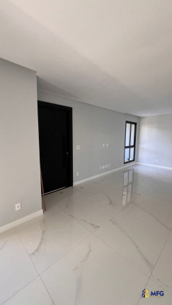 Imagem Sobrado com 4 Quartos à Venda, 244 m² em Terras Altas - Camboriú Imagem Sobrado com 4 Quartos à Venda, 244 m² em Terras Altas - Camboriú