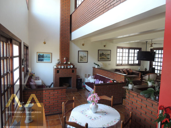 Casa com 3 Quartos à Venda, 226 m² em Alphaville - Santana De Parnaíba