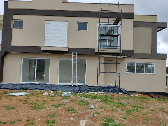 Imagem Casa com 5 Quartos à Venda, 400 m² em Aruã - Mogi Das Cruzes Imagem Casa com 5 Quartos à Venda, 400 m² em Aruã - Mogi Das Cruzes