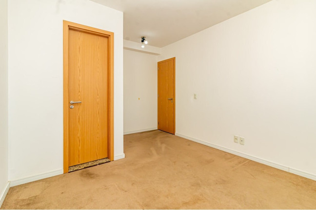 Imagem Imóvel com 3 Quartos à Venda,  em Passo Da Areia - Porto Alegre