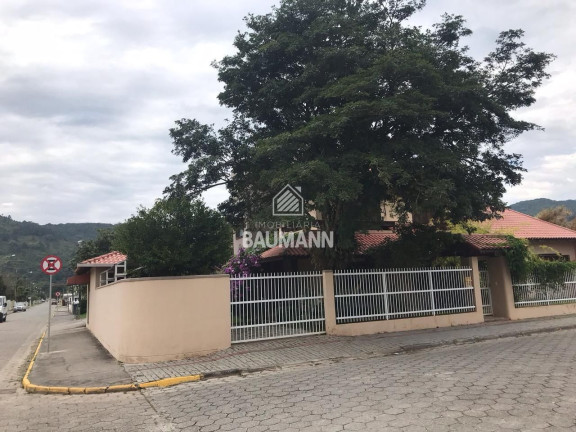 Imagem Casa com 3 Quartos à Venda, 280 m² em Centro - Porto Belo Imagem Casa com 3 Quartos à Venda, 280 m² em Centro - Porto Belo