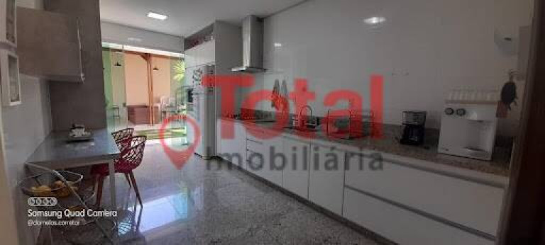 Casa com 3 Quartos à Venda, 360 m² em Eldorado - Timóteo