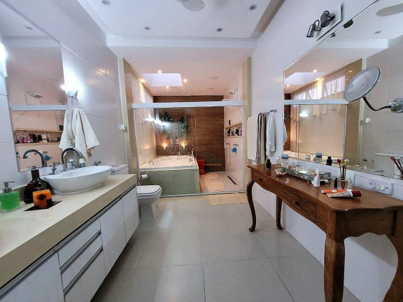 Imagem Casa com 4 Quartos à Venda, 450 m² em Camboinhas - Niterói Imagem Casa com 4 Quartos à Venda, 450 m² em Camboinhas - Niterói