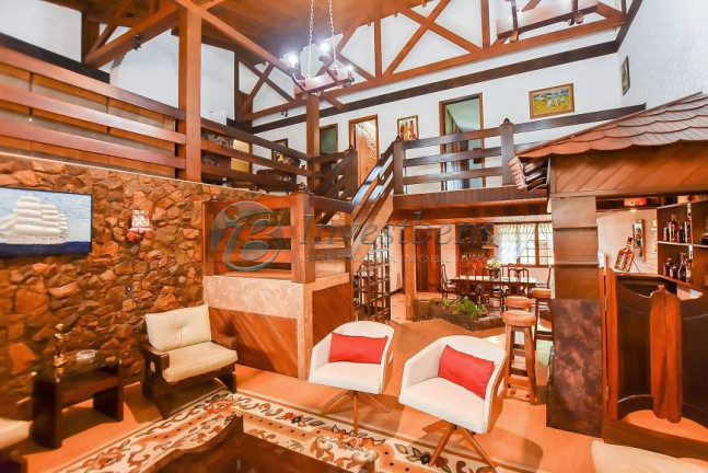 Imagem Casa com 5 Quartos à Venda, 480 m² em Ahú - Curitiba Imagem Casa com 5 Quartos à Venda, 480 m² em Ahú - Curitiba