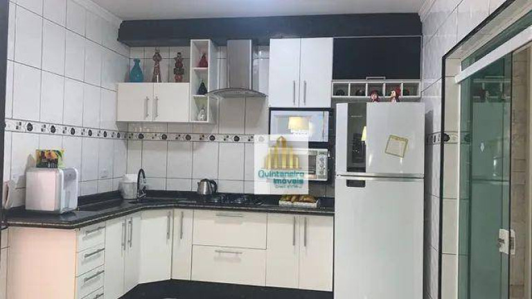 Imagem Casa com 4 Quartos à Venda, 138 m² em Jardim Cocaia - Guarulhos Imagem Casa com 4 Quartos à Venda, 138 m² em Jardim Cocaia - Guarulhos