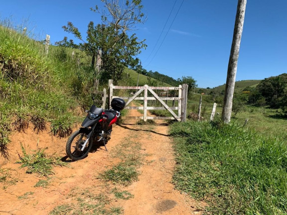 Imagem Chácara com 3 Quartos à Venda, 300 m² em Bom Sucesso - São José Dos Campos