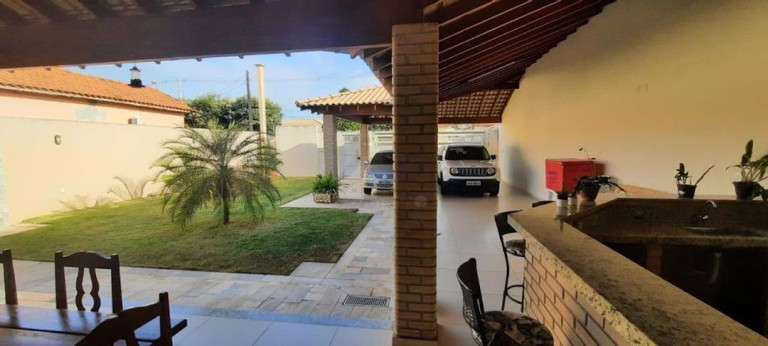 Imagem Casa com 3 Quartos à Venda, 200 m² em Centro - Guararapes Imagem Casa com 3 Quartos à Venda, 200 m² em Centro - Guararapes