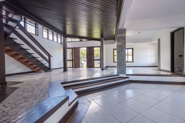 Imagem Casa com 6 Quartos à Venda, 850 m² em João Paulo - Florianópolis Imagem Casa com 6 Quartos à Venda, 850 m² em João Paulo - Florianópolis