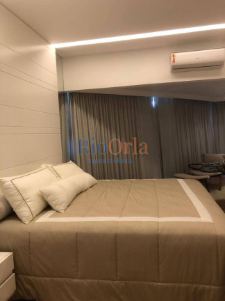 Imagem Apartamento com 3 Quartos à Venda, 220 m² em Barra Da Tijuca - Rio De Janeiro