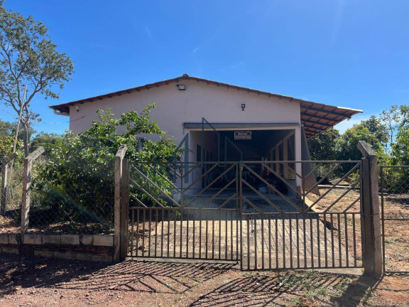 Imagem Casa com 4 Quartos à Venda, 671 m² em Niquelândia Imagem Casa com 4 Quartos à Venda, 671 m² em Niquelândia