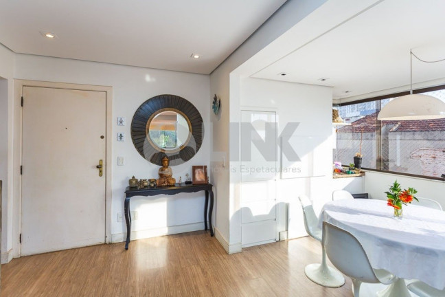 Imagem Apartamento com 2 Quartos à Venda, 89 m² em Moinhos De Vento - Porto Alegre