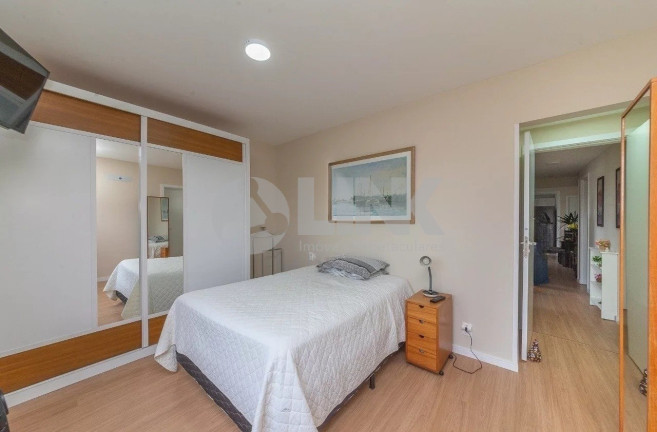 Imagem Apartamento com 3 Quartos à Venda, 81 m² em Santana - Porto Alegre