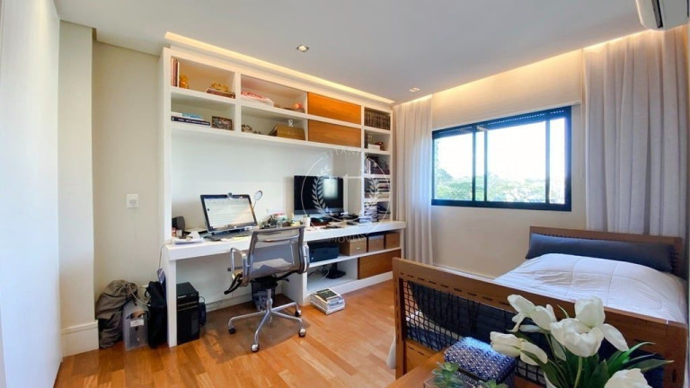 Imagem Apartamento com 3 Quartos à Venda, 326 m² em Moema - São Paulo Imagem Apartamento com 3 Quartos à Venda, 326 m² em Moema - São Paulo