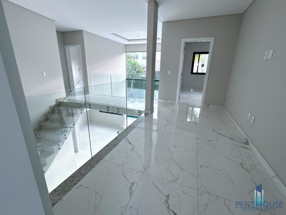 Imagem Casa de Condomínio com 5 Quartos à Venda, 237 m² em Barra - Balneário Camboriú