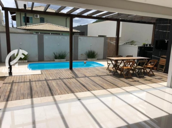 Imagem Casa com 4 Quartos à Venda, 286 m² em Santa Regina - Camboriú