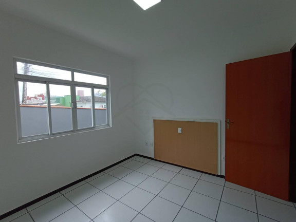Imagem Casa com 3 Quartos à Venda, 375 m² Imagem Casa com 3 Quartos à Venda, 375 m²