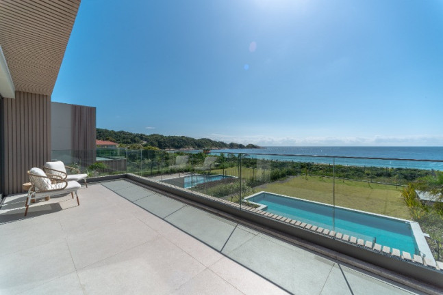 Imagem Imóvel com 4 Quartos à Venda, 458 m² em Praia Do Estaleiro - Balneário Camboriú