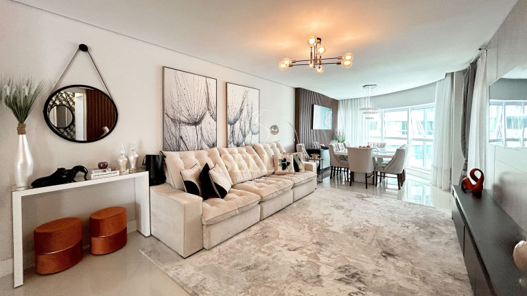 Imagem Apartamento com 3 Quartos à Venda, 155 m² em Pioneiros - Balneário Camboriú Imagem Apartamento com 3 Quartos à Venda, 155 m² em Pioneiros - Balneário Camboriú
