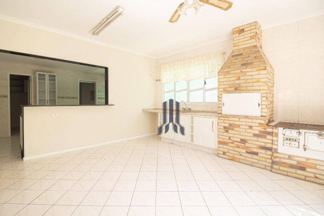 Imagem Casa com 3 Quartos à Venda, 280 m² em Santa Felicidade - Curitiba Imagem Casa com 3 Quartos à Venda, 280 m² em Santa Felicidade - Curitiba