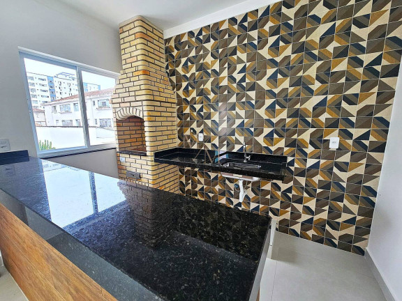 Casa com 4 Quartos à Venda, 240 m² em Campo Grande - Santos