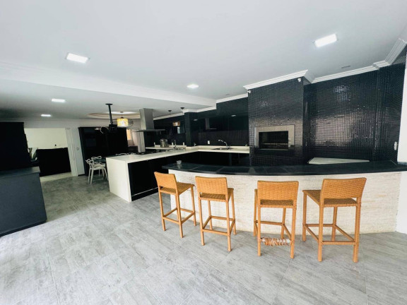 Imagem Casa com 4 Quartos para Alugar, 750 m² em Praia Dos Amores - Balneário Camboriú