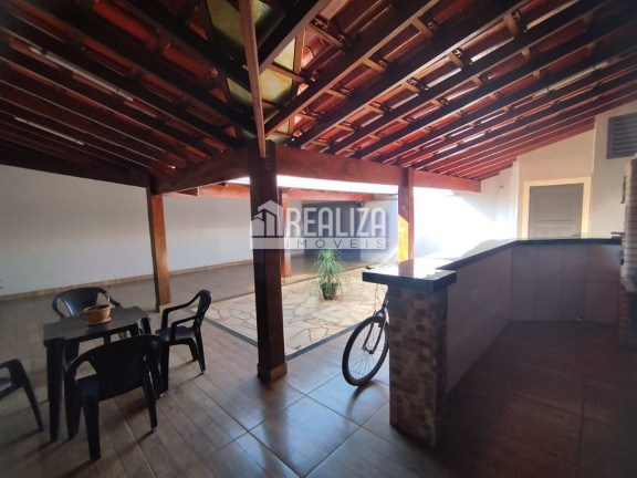 Imagem Casa com 3 Quartos à Venda, 250 m² em Jardim Elza Amuí Ii - Uberaba Imagem Casa com 3 Quartos à Venda, 250 m² em Jardim Elza Amuí Ii - Uberaba