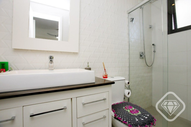 Imagem Apartamento com 2 Quartos à Venda, em Menino Deus - Porto Alegre Imagem Apartamento com 2 Quartos à Venda, em Menino Deus - Porto Alegre
