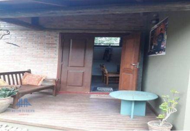 Imagem Casa com 3 Quartos à Venda, 128 m² em São João Do Rio Vermelho - Florianópolis Imagem Casa com 3 Quartos à Venda, 128 m² em São João Do Rio Vermelho - Florianópolis