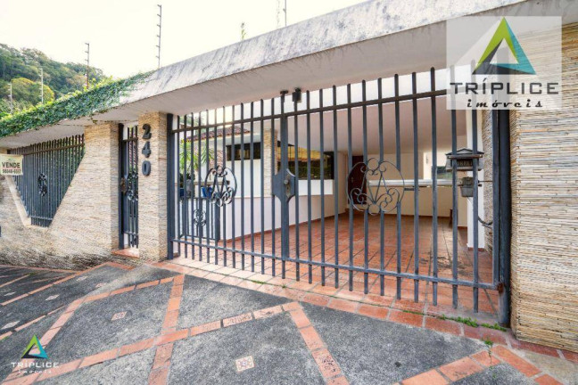 Imagem Casa com 5 Quartos à Venda, 267 m² em Vale Do Ipê - Juiz De Fora Imagem Casa com 5 Quartos à Venda, 267 m² em Vale Do Ipê - Juiz De Fora