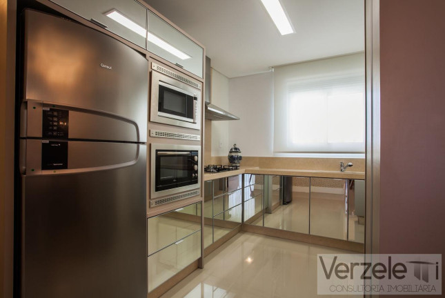 Imagem Apartamento com 3 Quartos à Venda, 149 m² em Pioneiros - Balneário Camboriú