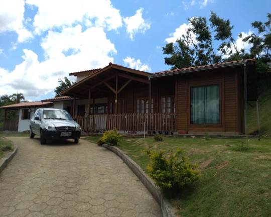 Imagem Imóvel com 3 Quartos à Venda, 1.368 m² em Fazendinhas Miragem - Simão Pereira