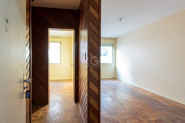 Imagem Apartamento com 2 Quartos à Venda, 71 m² em Cristal - Porto Alegre Imagem Apartamento com 2 Quartos à Venda, 71 m² em Cristal - Porto Alegre