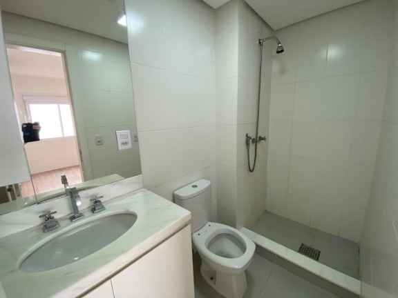 Imagem Imóvel com 2 Quartos à Venda, em Higienópolis - Porto Alegre Imagem Imóvel com 2 Quartos à Venda, em Higienópolis - Porto Alegre