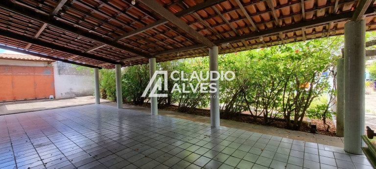 Imagem Casa com 4 Quartos à Venda, 200 m² em Muchila - Feira De Santana Imagem Casa com 4 Quartos à Venda, 200 m² em Muchila - Feira De Santana
