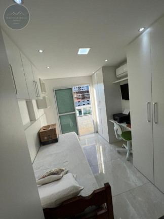 Imagem Apartamento com 3 Quartos à Venda, 120 m² em Canto Do Forte - Praia Grande
