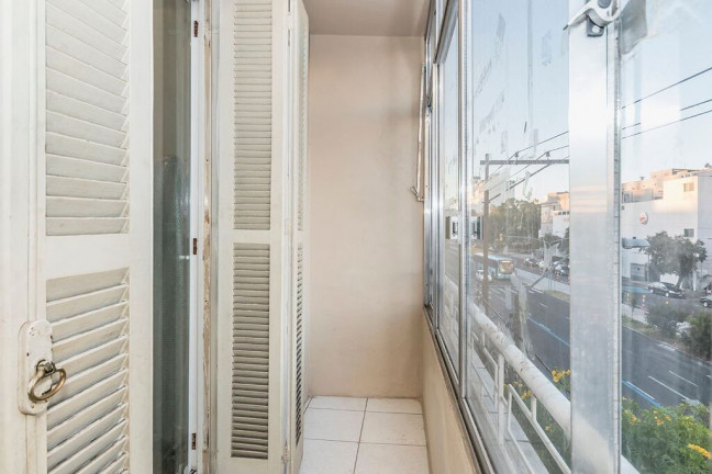 Imagem Apartamento com 2 Quartos à Venda, 60 m² em Azenha - Porto Alegre Imagem Apartamento com 2 Quartos à Venda, 60 m² em Azenha - Porto Alegre