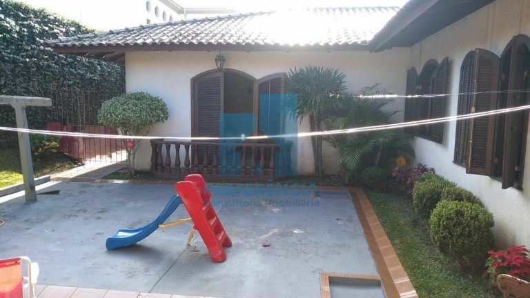 Imagem Casa com 6 Quartos à Venda, 416 m² em Oficinas - Ponta Grossa Imagem Casa com 6 Quartos à Venda, 416 m² em Oficinas - Ponta Grossa