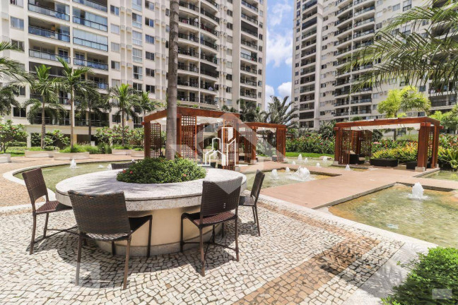 Imagem Apartamento com 2 Quartos à Venda, 70 m² em Jacarepaguá - Rio De Janeiro