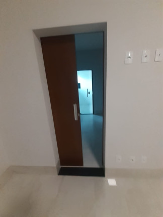 Imagem Casa com 3 Quartos à Venda, 219 m² em Portal Do Sol Green - Goiania Imagem Casa com 3 Quartos à Venda, 219 m² em Portal Do Sol Green - Goiania