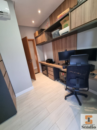 Imagem Casa com 4 Quartos à Venda, 360 m² em Papagaio - Feira De Santana Imagem Casa com 4 Quartos à Venda, 360 m² em Papagaio - Feira De Santana
