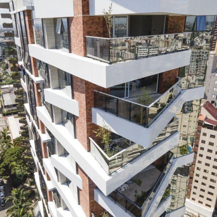 Imagem Apartamento com 3 Quartos à Venda, 240 m² em Cabral - Curitiba Imagem Apartamento com 3 Quartos à Venda, 240 m² em Cabral - Curitiba