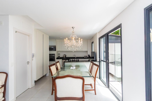 Imagem Casa de Condomínio com 4 Quartos à Venda, 204 m² em Santo Inácio - Curitiba Imagem Casa de Condomínio com 4 Quartos à Venda, 204 m² em Santo Inácio - Curitiba
