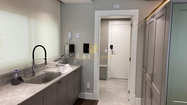 Imagem Apartamento com 4 Quartos à Venda, 286 m² em Pioneiros - Balneário Camboriú Imagem Apartamento com 4 Quartos à Venda, 286 m² em Pioneiros - Balneário Camboriú